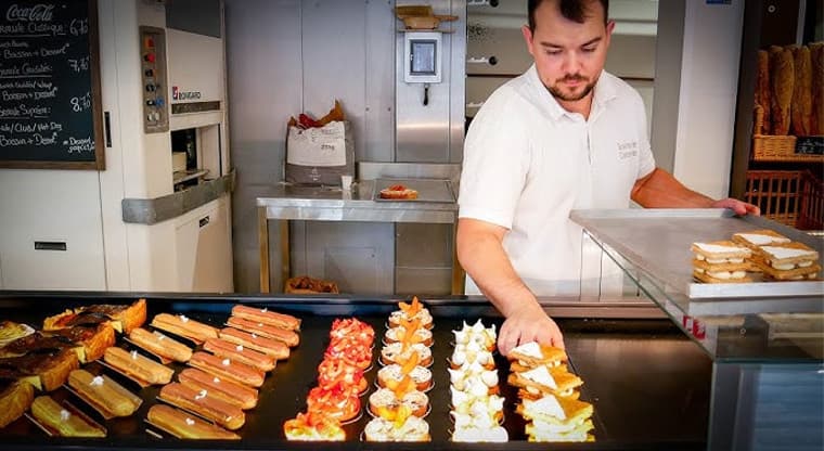 WHAT A DAY IN THE LIFE OF A FRENCH BAKER LOOKS LIKE