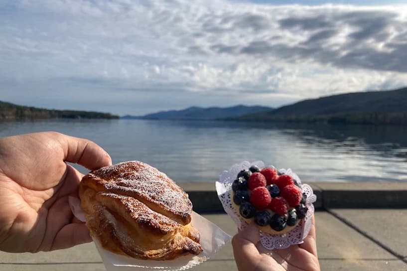 The Art of a Slow Thanksgiving Morning with Fresh Pastries
